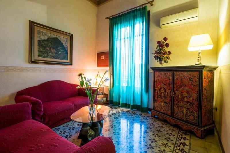 Italia Hotel 2*