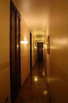 Italia 2*